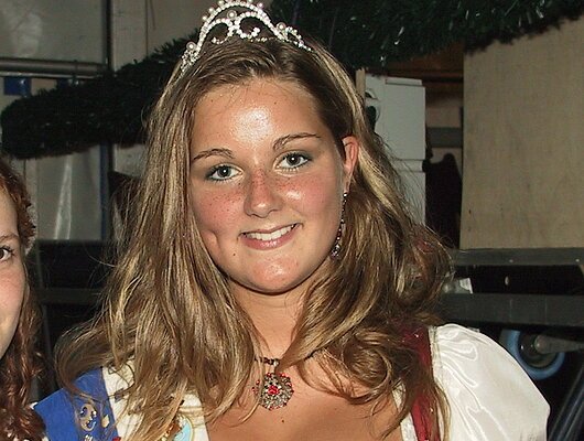 Volksfestkönigin 2004 Stefanie Schmidtner