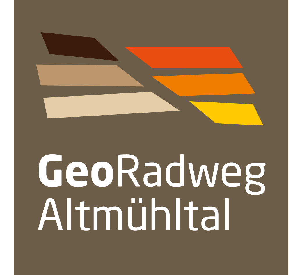 Das Logo des Georadweg Altmühltal ist auf braunem Hintergrund und über dem Schriftzug sind 6 Striche in unterschiedlichen Farben zu sehen.
